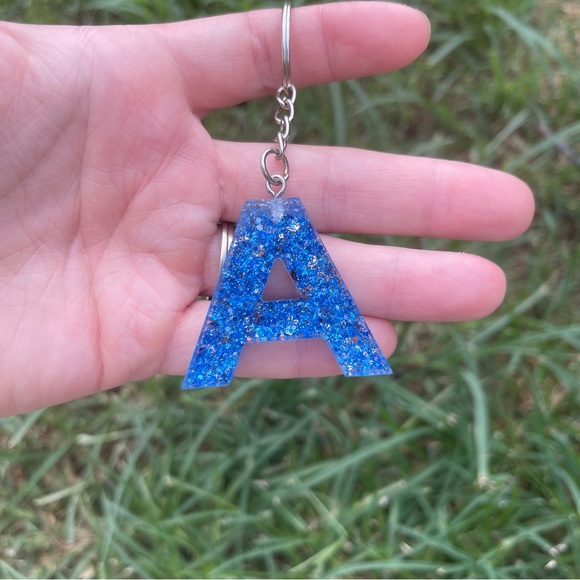 Initial Keychain A Handmade With Resin - Picture 4 of 6